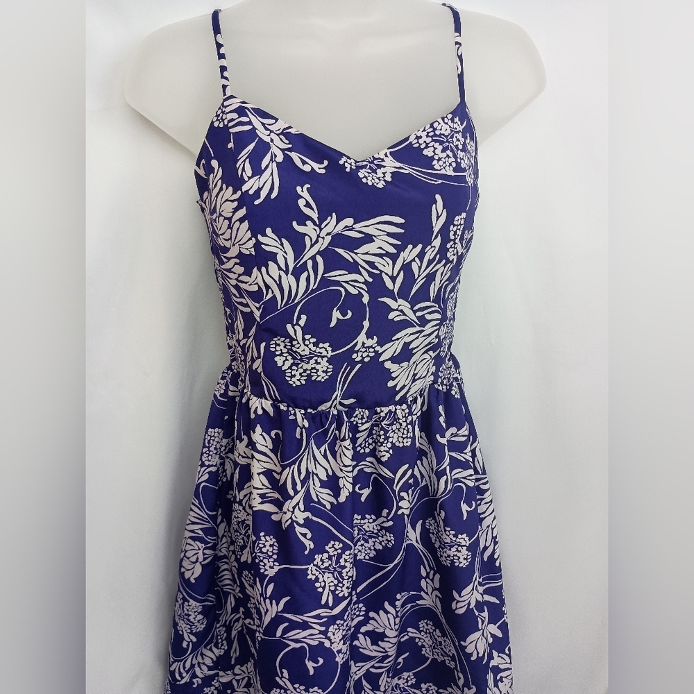 GAP Summer Whimsigoth FeminineDark Romantic Blue White Floral Mini Sundress Sz 4